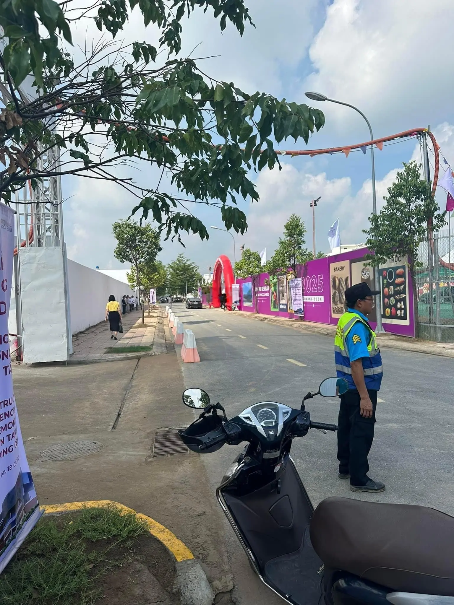 Cần bán hai lô đất đường N4 và D6 đối diện TTTM Aeon Mall Tân An, giá đầu tư