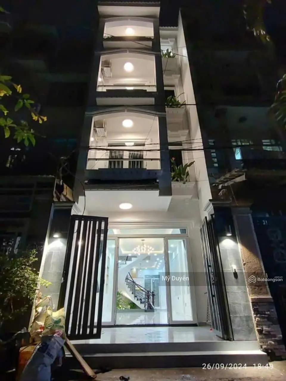 Bán nhà đẹp ngay MT đường Lê Đình Cẩn, Bình Tân, 72m2, SHR, vừa ở vừa cho thuê 15tr/ tháng