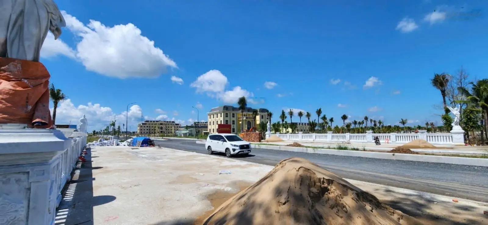 Bán đất nền dự án tại Agora City, giá tốt, nền góc view công viên diện tích 211m2 sổ hồng riêng