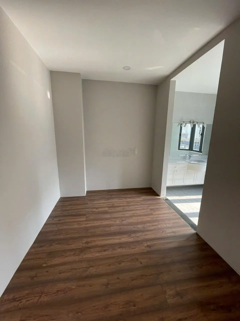 Bán Biệt Thự Liên Phường KDC Xây Dựng 5, Tổng khu chỉ 50 căn, 10x18 180m2 hoàn thiện, Giá 20 tỷ