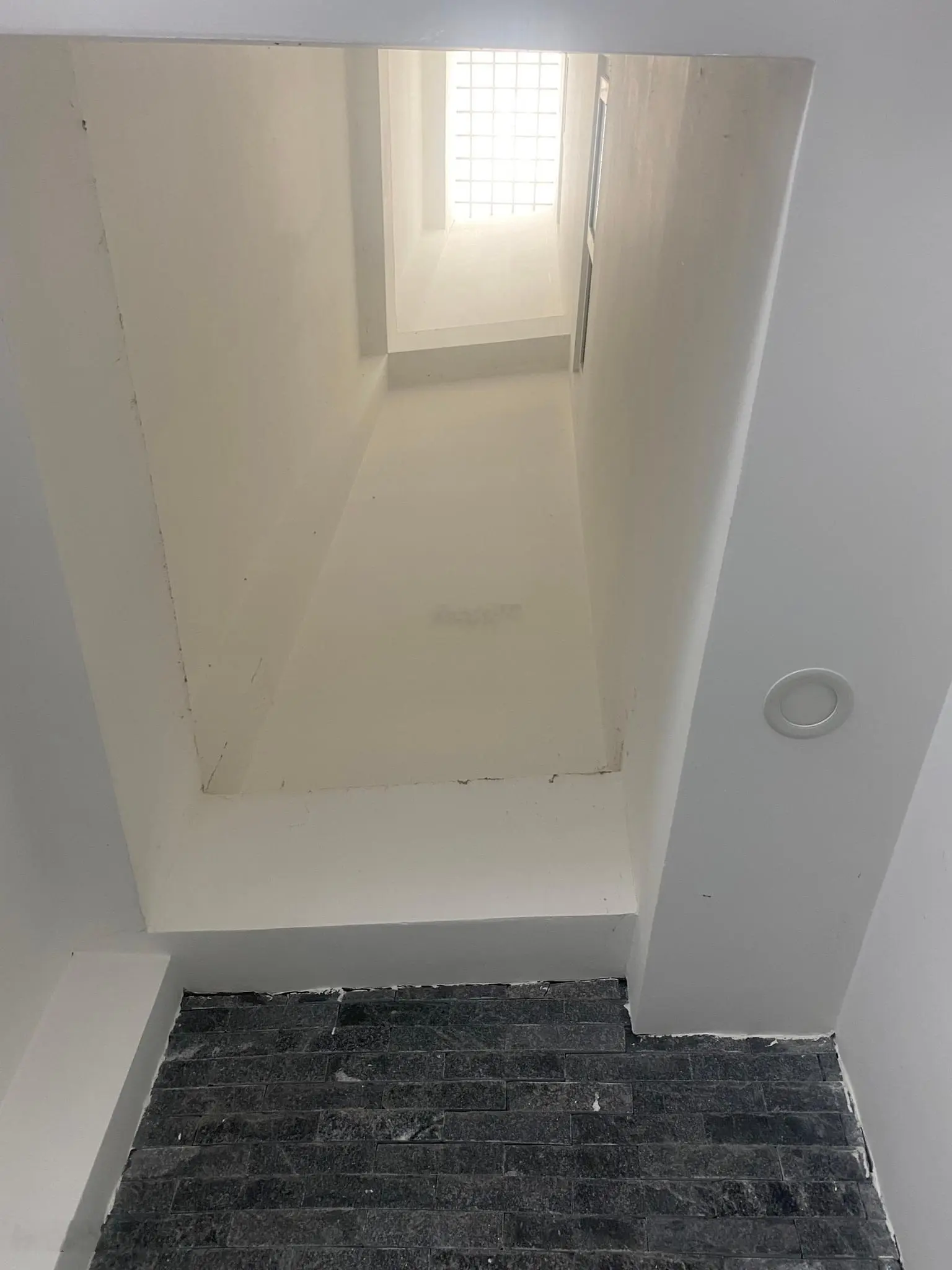 Bán nhà hẻm Võ Văn Tần, P6, Quận 3 - 60m2(4*15) sổ chính chủ giá 3tỷ280, 1T2L, qua Q1,Q5 chỉ 4phút