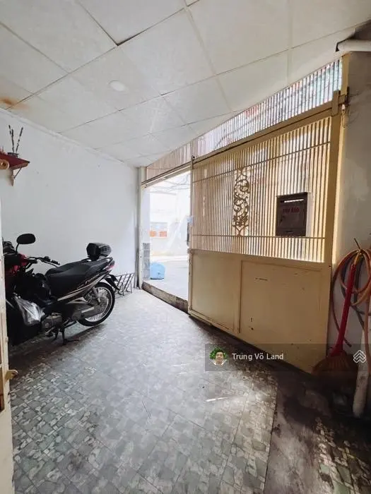 Bán nhà riêng tại Hoàng Diệu, Quận 4, 5,6 tỷ, 54m2, nhà hiện hữu