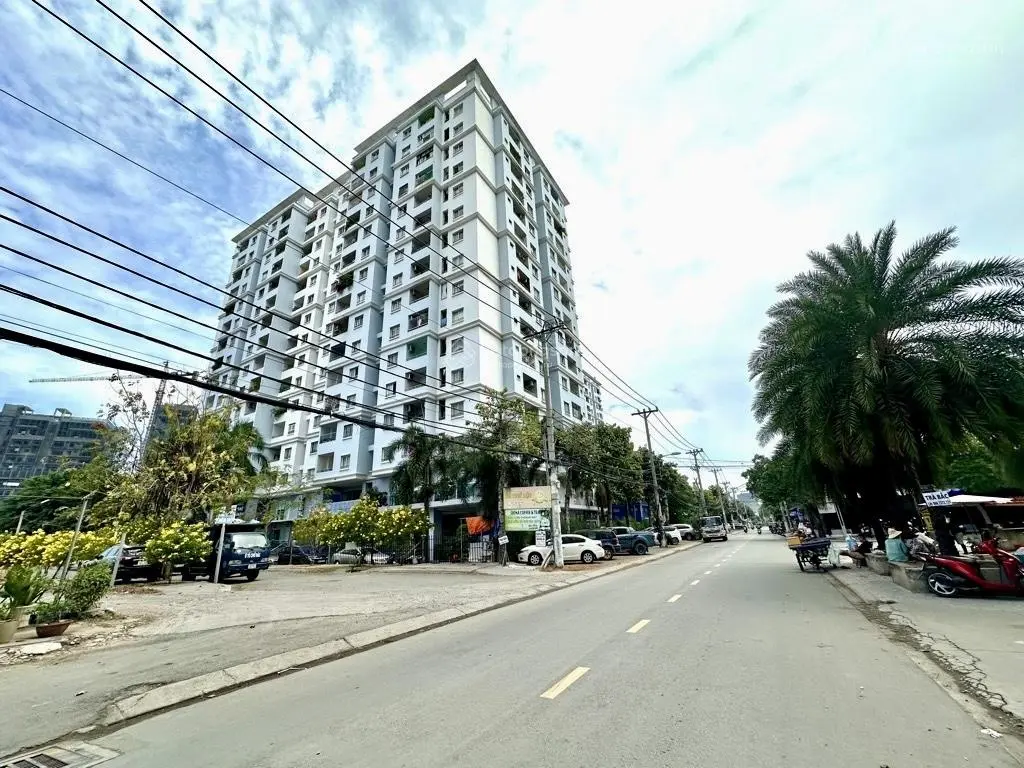 Nhà 4 tầng - ô tô đỗ cửa - Cây Keo - Tô Ngọc Vân - giá chỉ 6. X tỷ