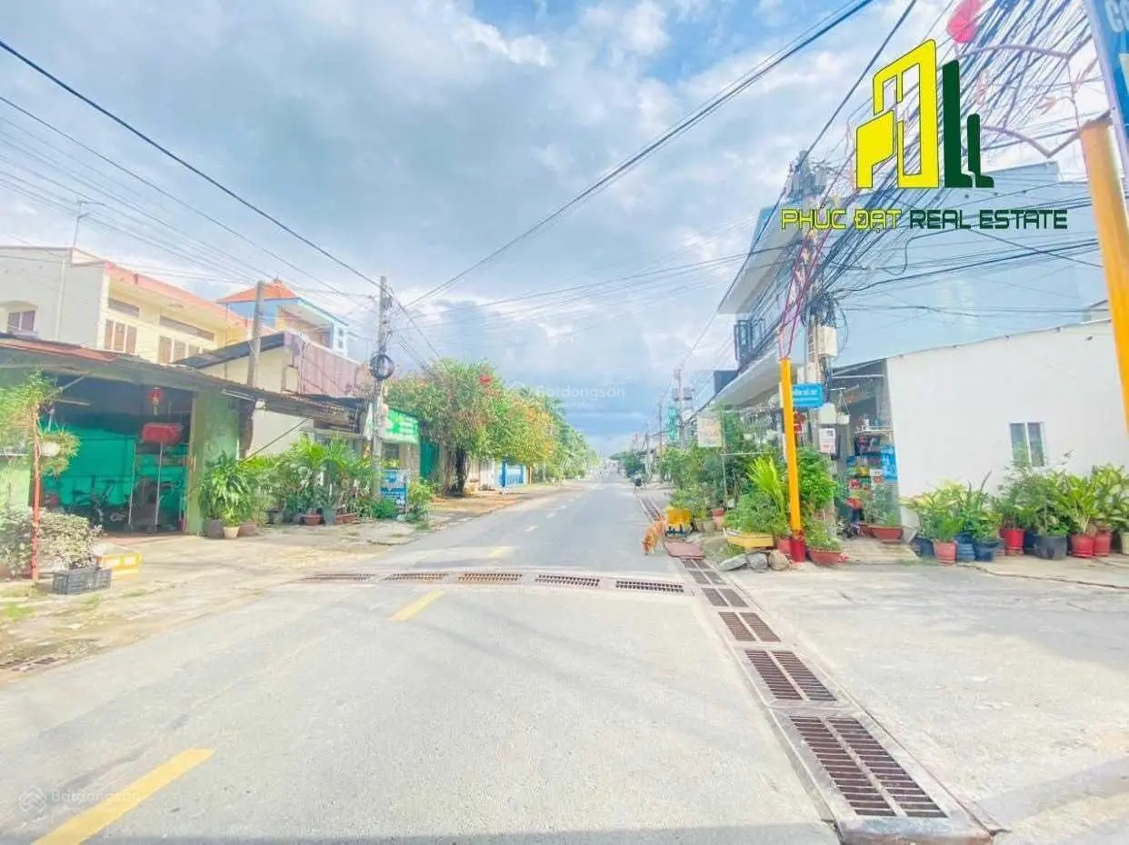 Bán nhà 3 lầu mặt tiền kinh doanh đường Nguyễn Tri Phương, gần Aeon Mall Biên Hòa