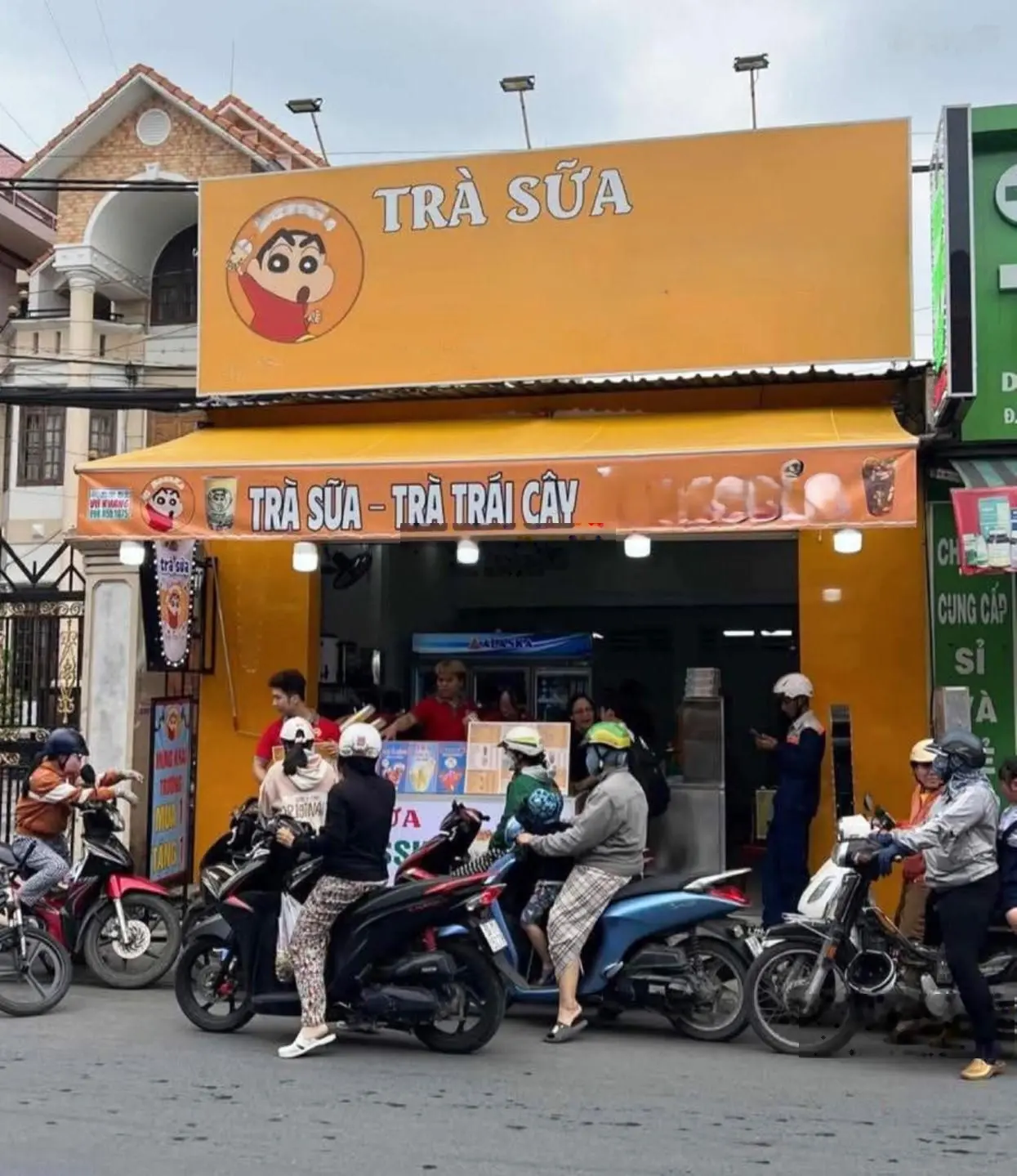 Kẹt tiền nên bán gấp căn nhà đang cho thuê 14 triệu / tháng ở ngay chợ bờ ngựa, 6mx15,5m, giá 790TR