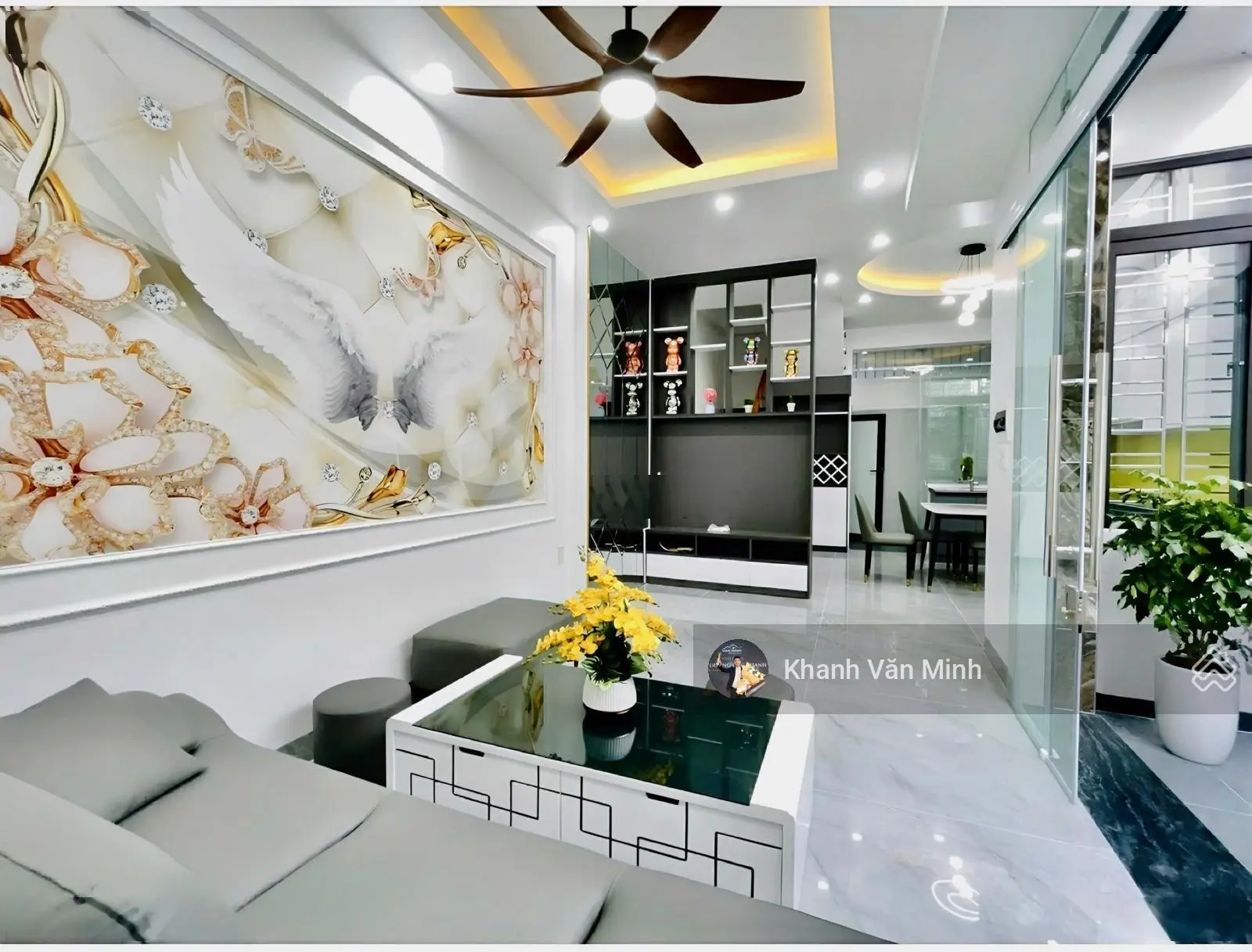 Nhà sân cổng riêng, 50m2 x 4 tầng độc lập tại Miếu Hai Xã,