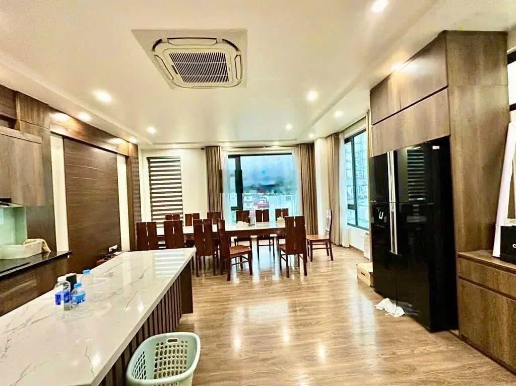 Quá đẹp! Nhà xây mới, 6T, thang máy, phố Thụy Khuê, 10m ô tô tránh, ngõ thông, thoáng sáng, 50m*6T.