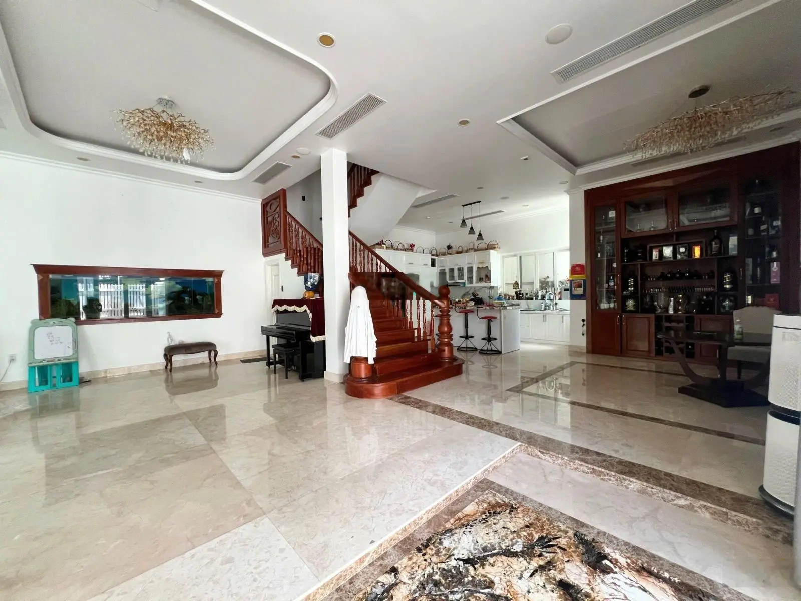 Bán nhà biệt thự MT 3/2 Q10,DT:20x40m CN:800m2 Giá:175 tỷ