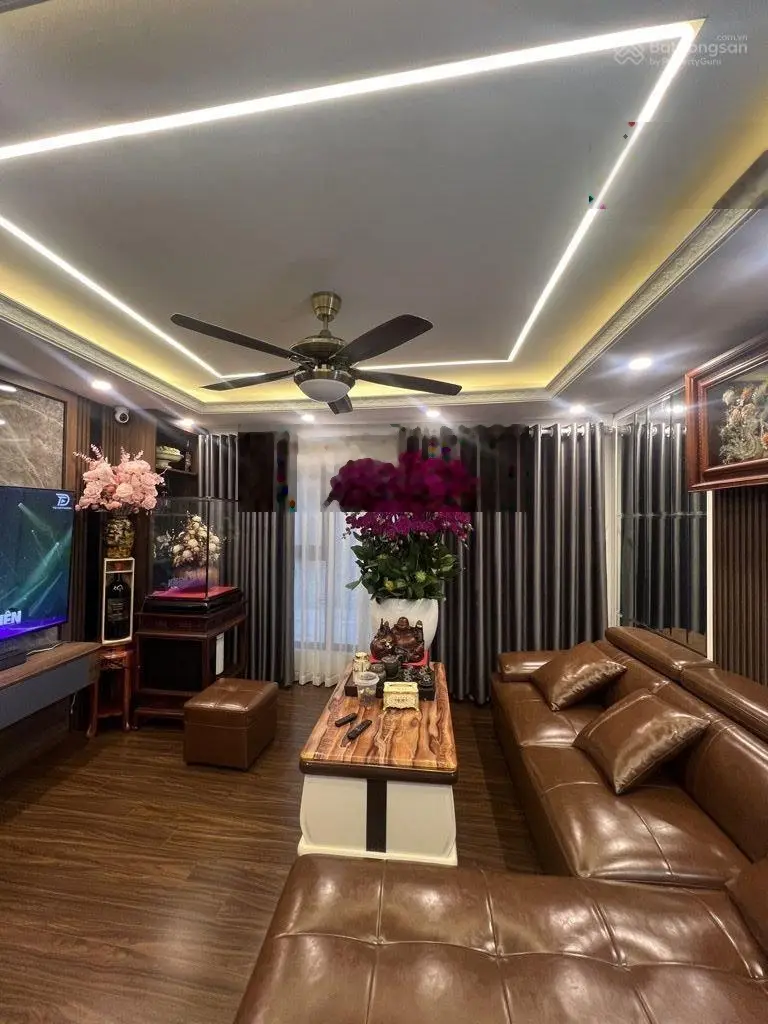 Long Biên mặt phố kinh doanh, 7 tầng thang máy. Bán nhà 7T, DT 75m2 MT rộng, giá đầu tư, ảnh thật