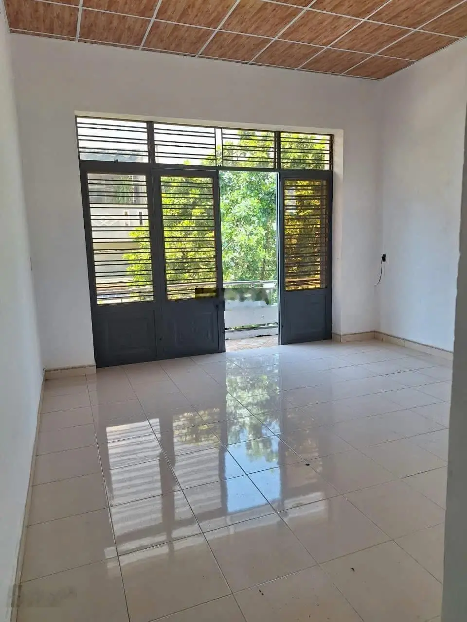 Nhà 2 tầng đường Hoà Minh 3 . - Diện tích 72m2 ngang 4m5