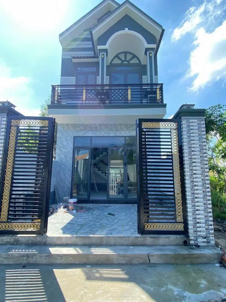 Bán căn nhà 1T1L 3 PN ngay KCN Linh Trung, DT: 100m2 SHR Giá: 500triệu