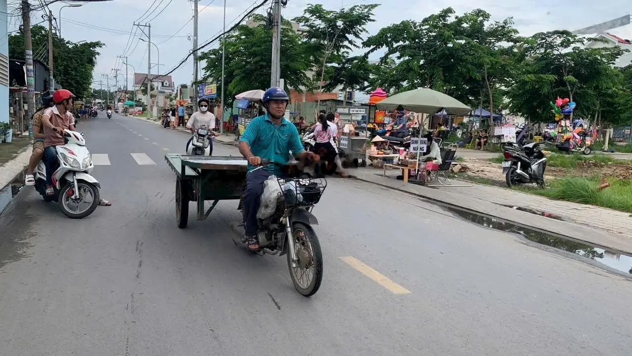 Bán đất MT đường Võ Thị Hồi Ngay khu tái định cư buôn bán cực sung gần giáo xứ bùi môn