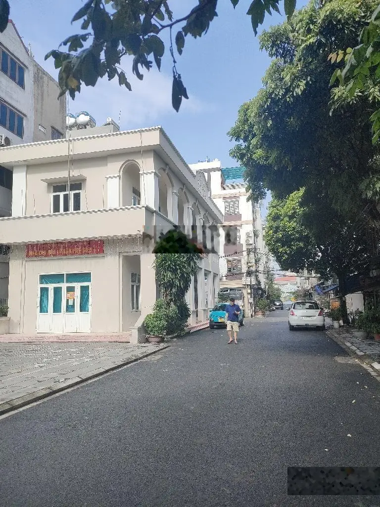 Bán lô đất đẹp, oto tránh, ngõ thông, cấp phép 6 tầng, 40m2 mặt tiền rộng tại Phân Lô Quân Đội