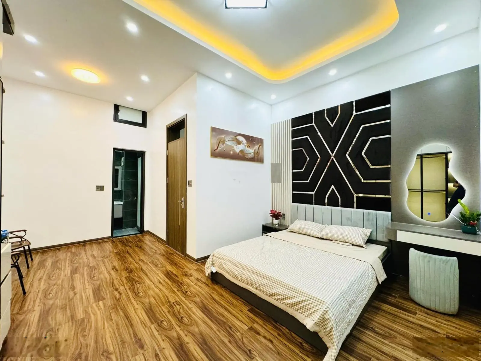 Chính chủ bán nhà phố Yên Hòa full nội thất - Cách phố vài mét - Ngõ rộng 3m - Sổ đẹp - DT 45m