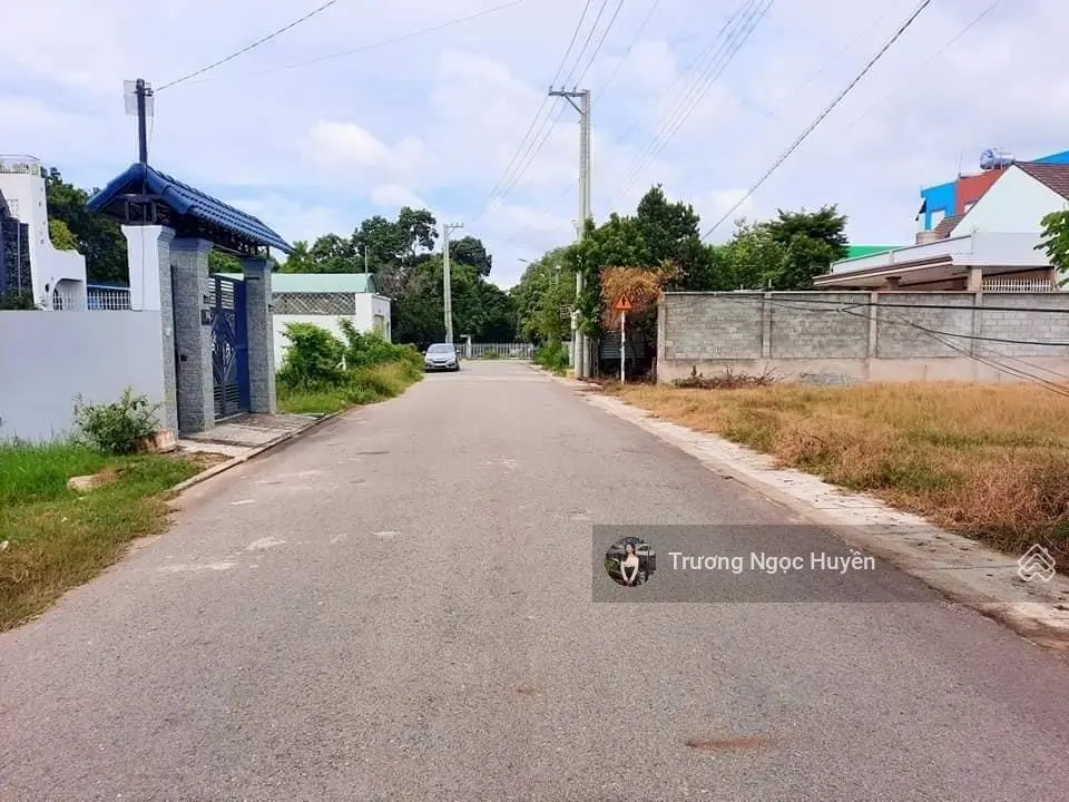 Chuyển Nhượng lô đất Đ.Lý Văn Bưu, Phường 2, gần Bệnh Viện Đa Khoa Sóc Trăng giá 600tr/120m2 .SHR