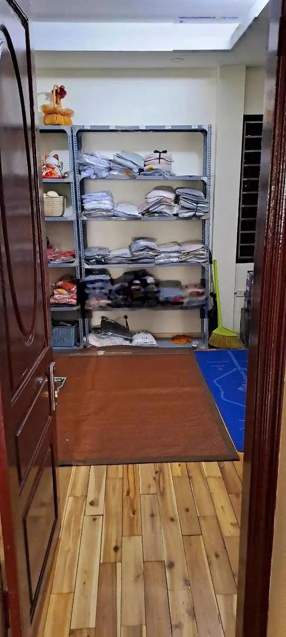 Hiếm! Bán nhà Xóm Giếng, Cổ Điển A, 34m x 4 tầng ô tô