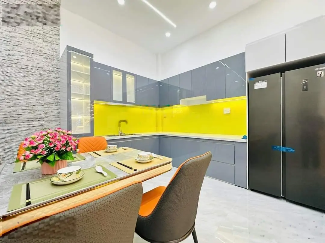 Bán nhà hẻm xe hơi 4x14m, nhà 1 sẹc, thông, 3 tấm nhà mới, đẹp ở ngay