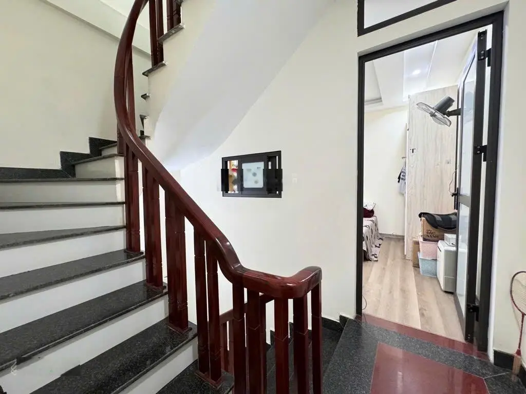 BÁN NHÀ ĐẸP CẦU CỐC - TÂY MỖ 35M x 5T NHỈNH 4 TỶ, NGÕ NÔNG GẦN 3M SÁT Ô TÔ