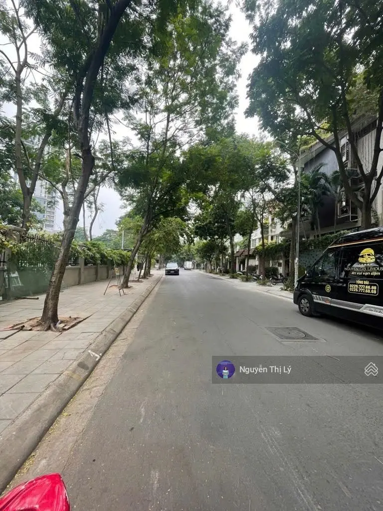 Siêu phẩm! mảnh đất p .yên hòa , lô góc kinh doanh ,vị trí đắc địa, view vườn hoa ,220m ,giá 90 tỷ