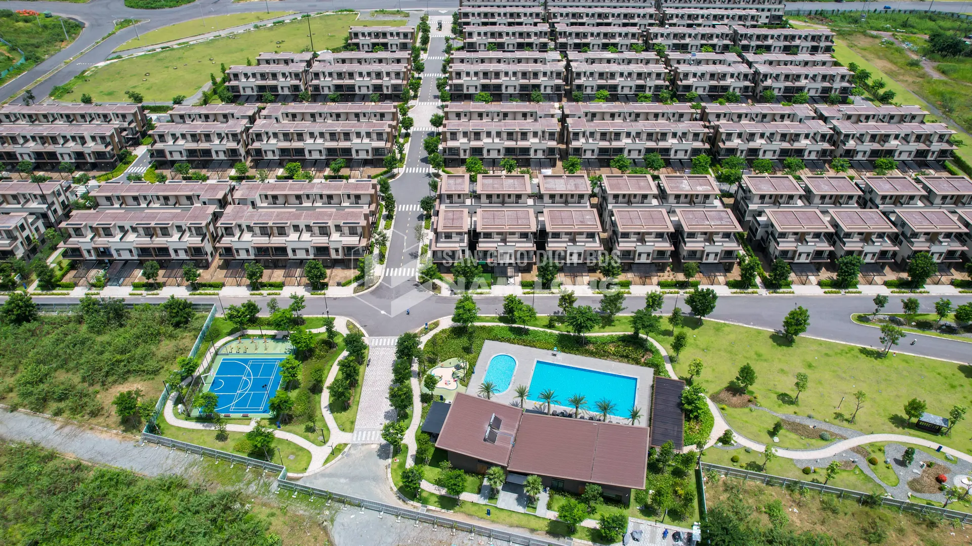 Bán nhà phố Izumi Biên Hoà DT 6x19.5m 1 trệt 2 lầu giá 7,15 tỷ, TT 24 tháng, vay 0% LS 2 năm.