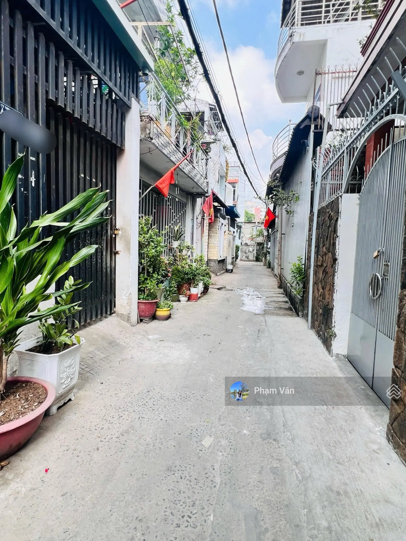 Chỉ 3 Tỷ nhỉnh - Nhà tuyệt đẹp 2PN - 2WC - Full nội thất chỉ việc vào ở- HXH- Gần Võ Văn Ngân