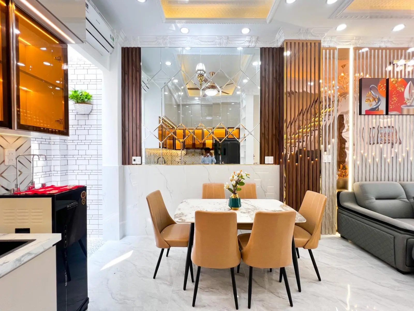 Bán nhà mới sổ riêng KDC The Sun Thị Trấn Nhà Bè - 3 lầu full nội thất