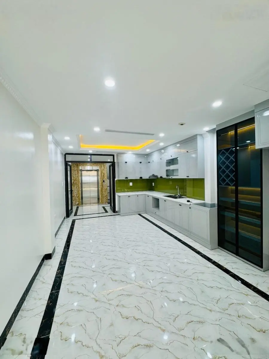 Bán nhà xây mới THANG MÁY, xây mới Gara 3 oto quận Hai Bà Trưng