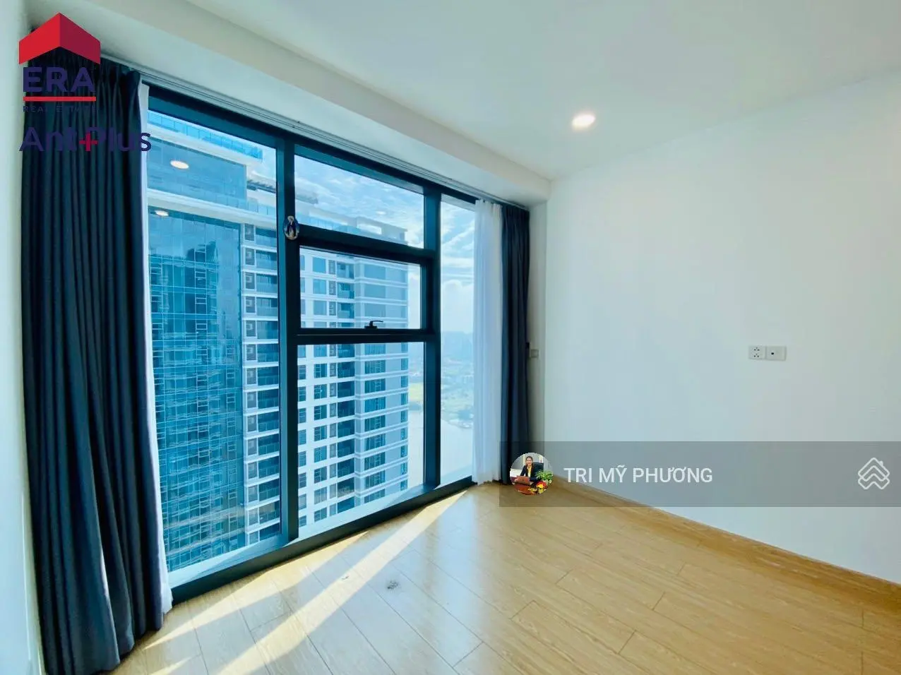 Chính chủ bán 1PN Sunwah Pearl + tầng trung, cao + View đẹp, thoáng + full nội thất + vào ở ngay