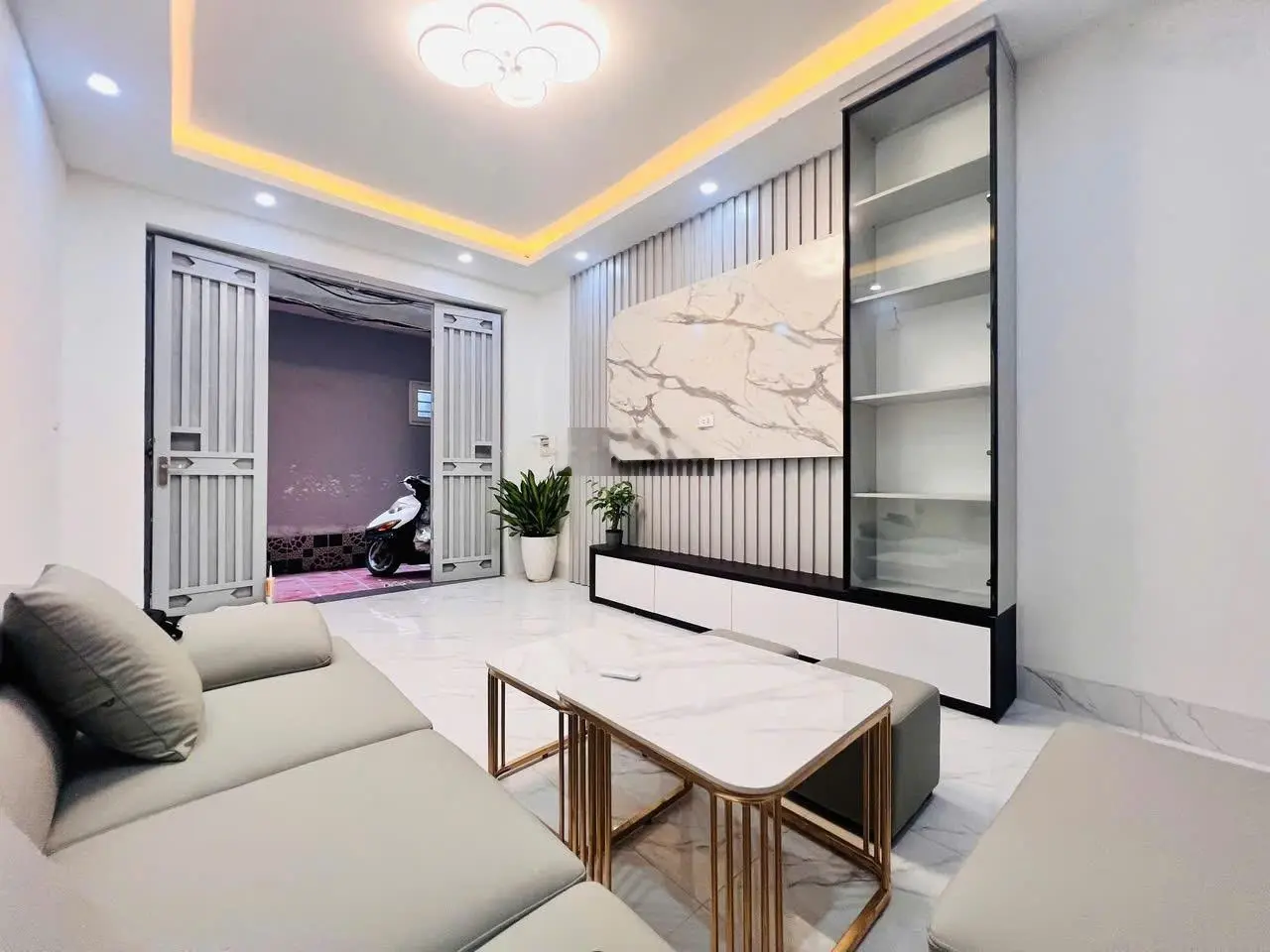 Bán nhà riêng tại trung tâm quận Cầu Giấy - phố Trần Quốc Vượng chỉ nhỉnh 7 tỷ