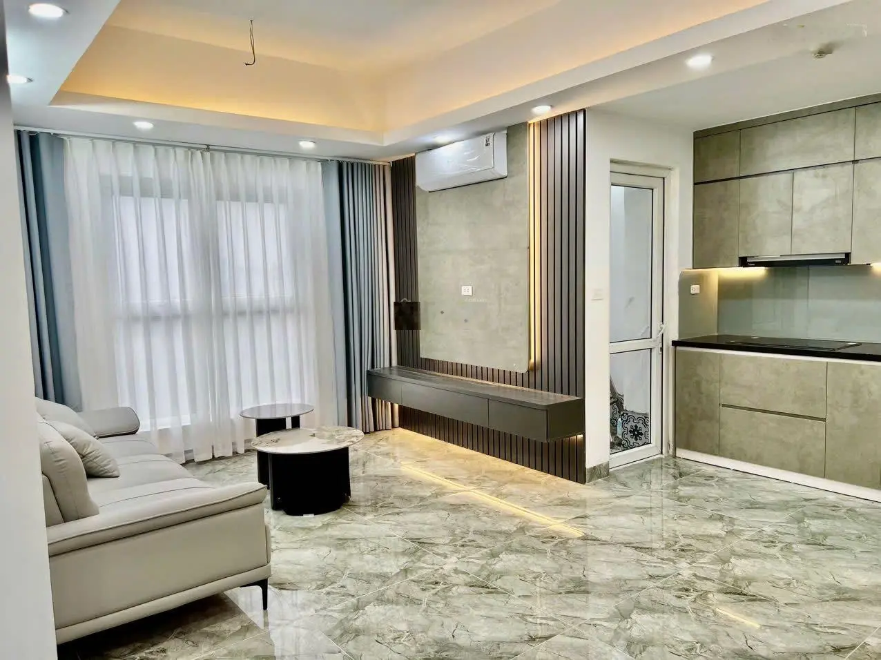 Chính chủ cần bán gấp căn hộ ct7 dương nội dt 81m2 full nội thất đẹp giá 3 tỷ xy