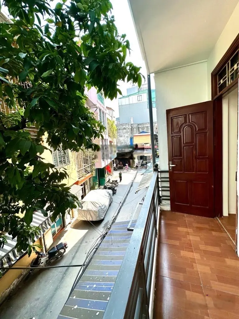Hơn 9ty có nhà mặt ngõ tránh 3 ô tô - kinh doanh - cạnh hồ linh quang