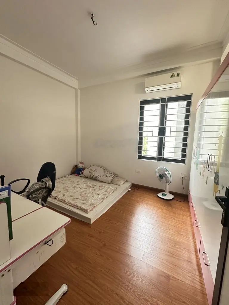Nhà mới kính koong - gần phố - gần ô tô tránh - giá đầu tư
