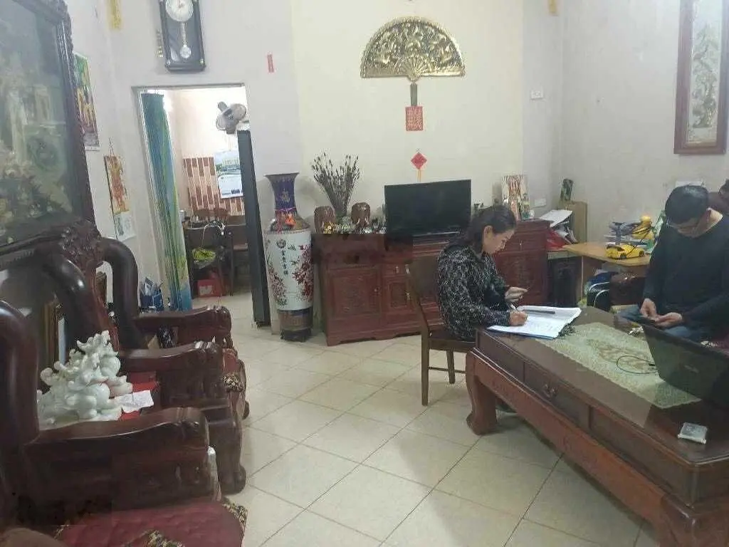 Bán nhà Trâu Quỳ Gia Lâm Hà Nội ga ra ô tô DT 76m2 2tầng giá 6,4 tỷ LH 0988 009 *** xem nhà ngay