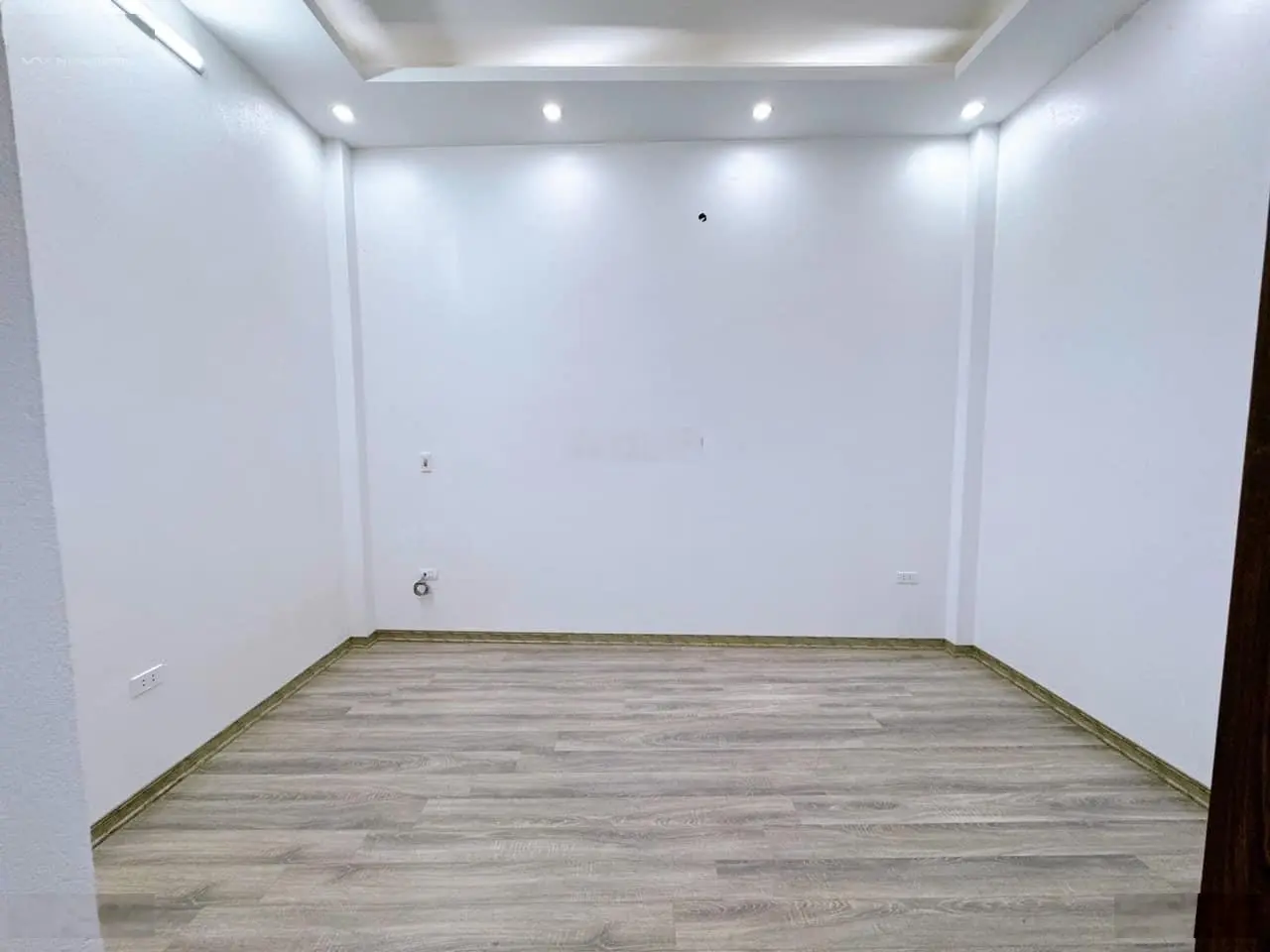 Quận Hà Đông cụm 3 căn liền kề ô tô đỗ cửa ngõ rộng 3m nhà mới xây 5 tầng, cách QL6 500m