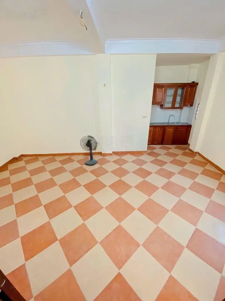 Bán nhà 45m2 x 5 tầng, 6 ngủ khép kín, ngõ phố Minh Khai, giá 7.95 tỷ