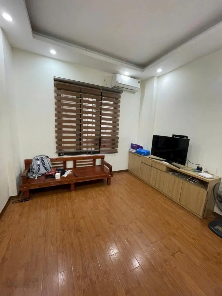 Nhà Đẹp An Dương Vương , Sẵn nhà 3 Tầng , Ô Tô đỗ cửa , giá hợp lý