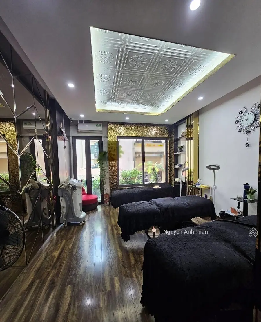 Bán nhà Nguyễn Chí Thanh, Đống Đa phân lô oto tránh, dừng đỗ ngày đêm kinh doanh sầm uất giá 18 tỷ
