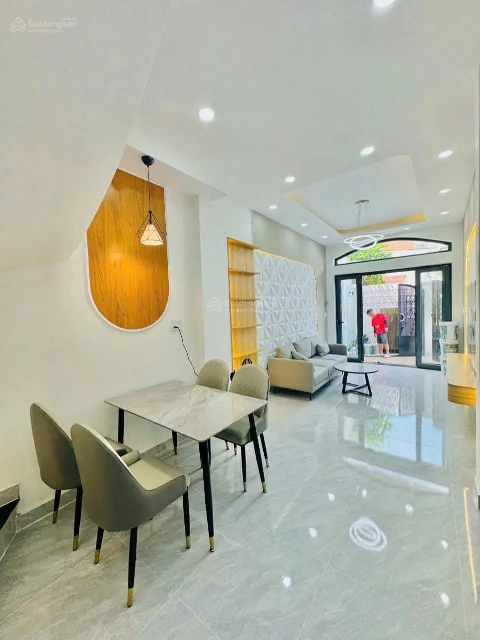 Bán nhà chính chủ tại Phổ Quang - Tân Bình - DT: 44m2, sổ riêng/hợp đồng thuê 13tr/th