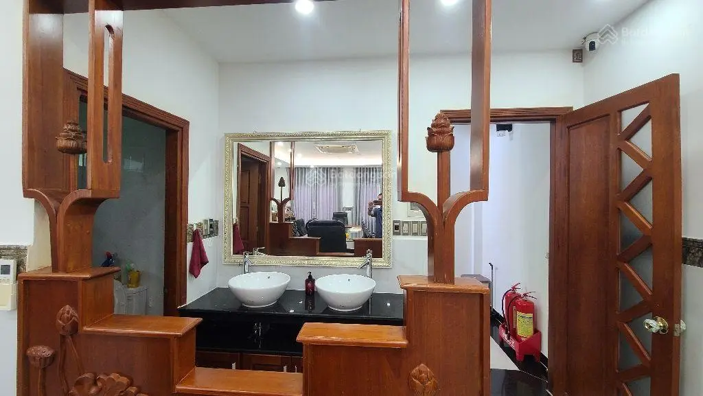 Bán nhà mặt tiền đường Nguyễn Trãi Hải châu thành phố đà nẵng