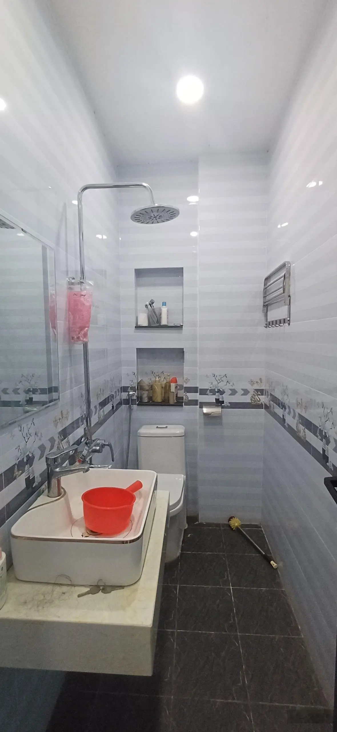 Chủ gửi nhà trệt lửng 2 lầu sân thượng TX 24 P Thạnh Xuân Q12