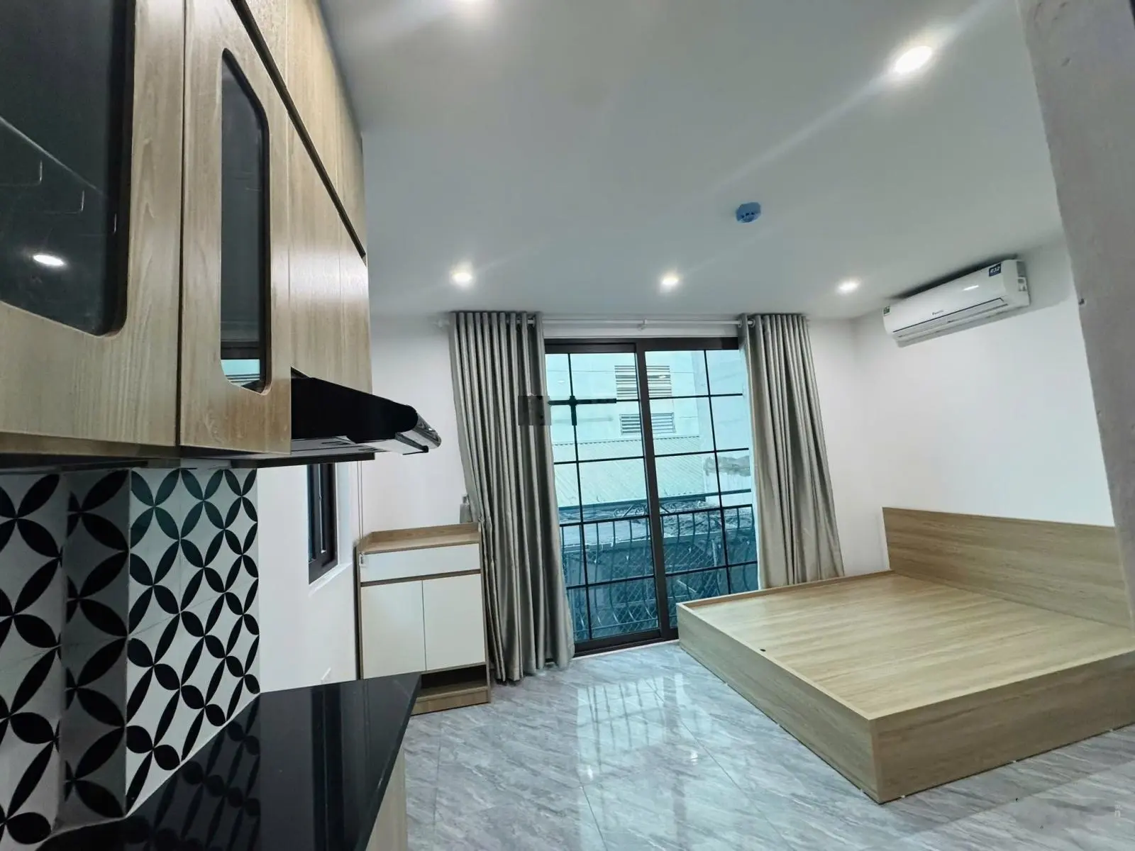 Bán chung cư mini Đình Thôn, doanh thu 80tr, lô góc 3 thoáng thang máy nhập khẩu 68m2 giá 14.7tỷ