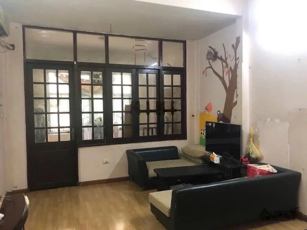 Chính chủ nhờ bán gấp nhà mặt phố Lê Văn Hiến, 50m2, 4 tầng kinh doanh ô tô tránh, chỉ 11 Tỷ