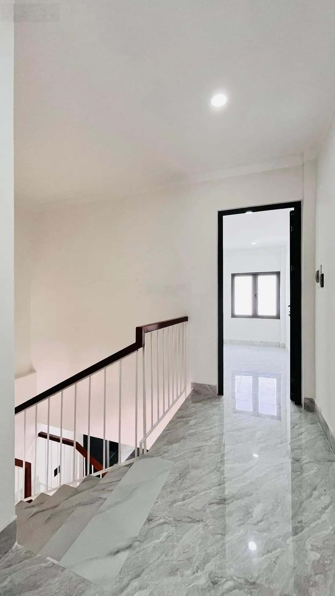 Nhà Mới ngay Picity đường nhựa thông xe hơi rộng 6m