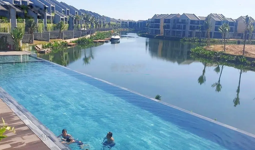 Bán căn Villa view sông VIP nhất Hội An Casamia doanh thu 100tr/tháng.Full nội thất giá chủ cực tốt