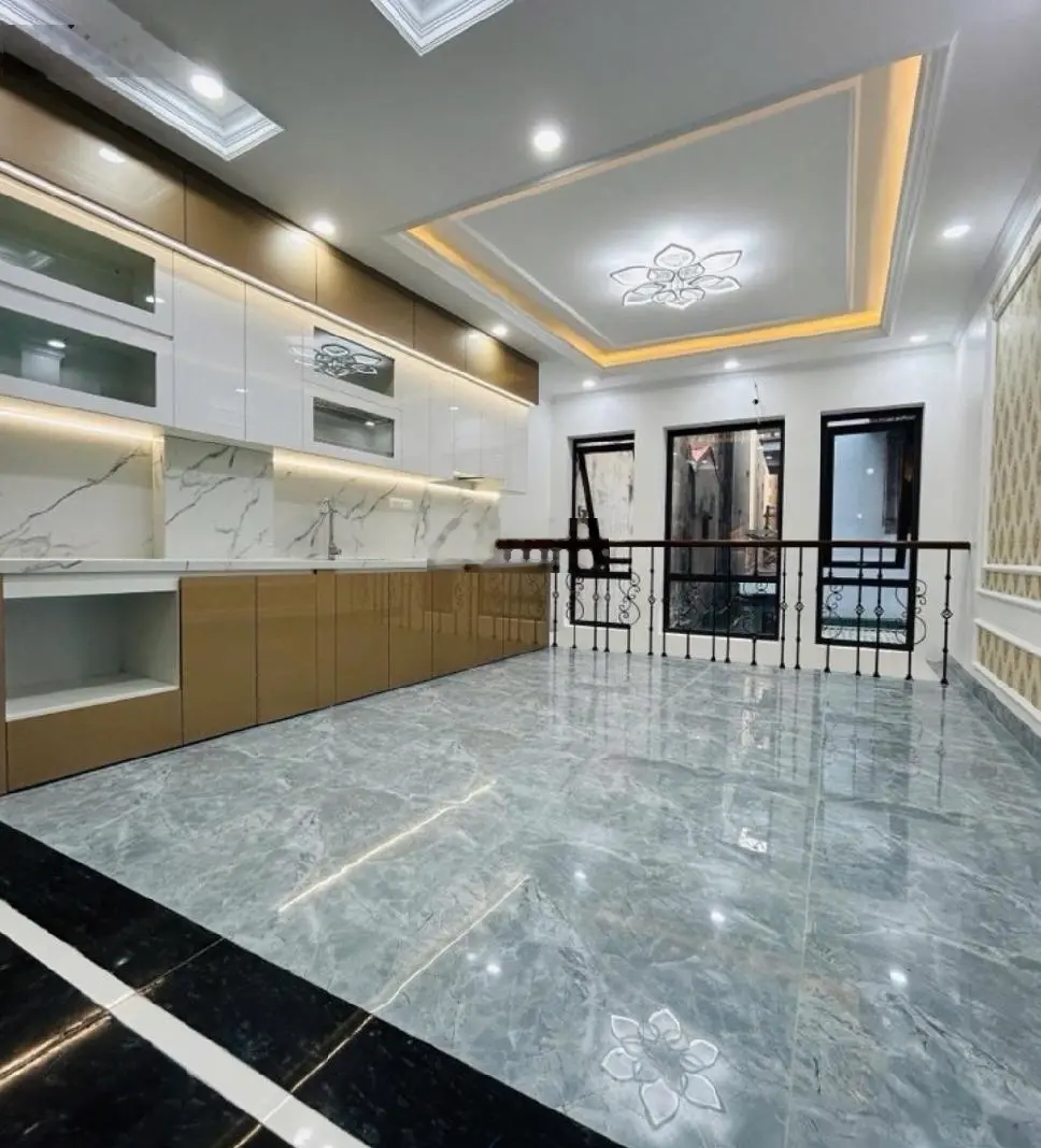 Bán nhà mới đẹp - phố Lò Đúc - 68 m2 - 6 tầng - thang máy - 2 mặt phố - ô tô vào nhà - kinh doanh