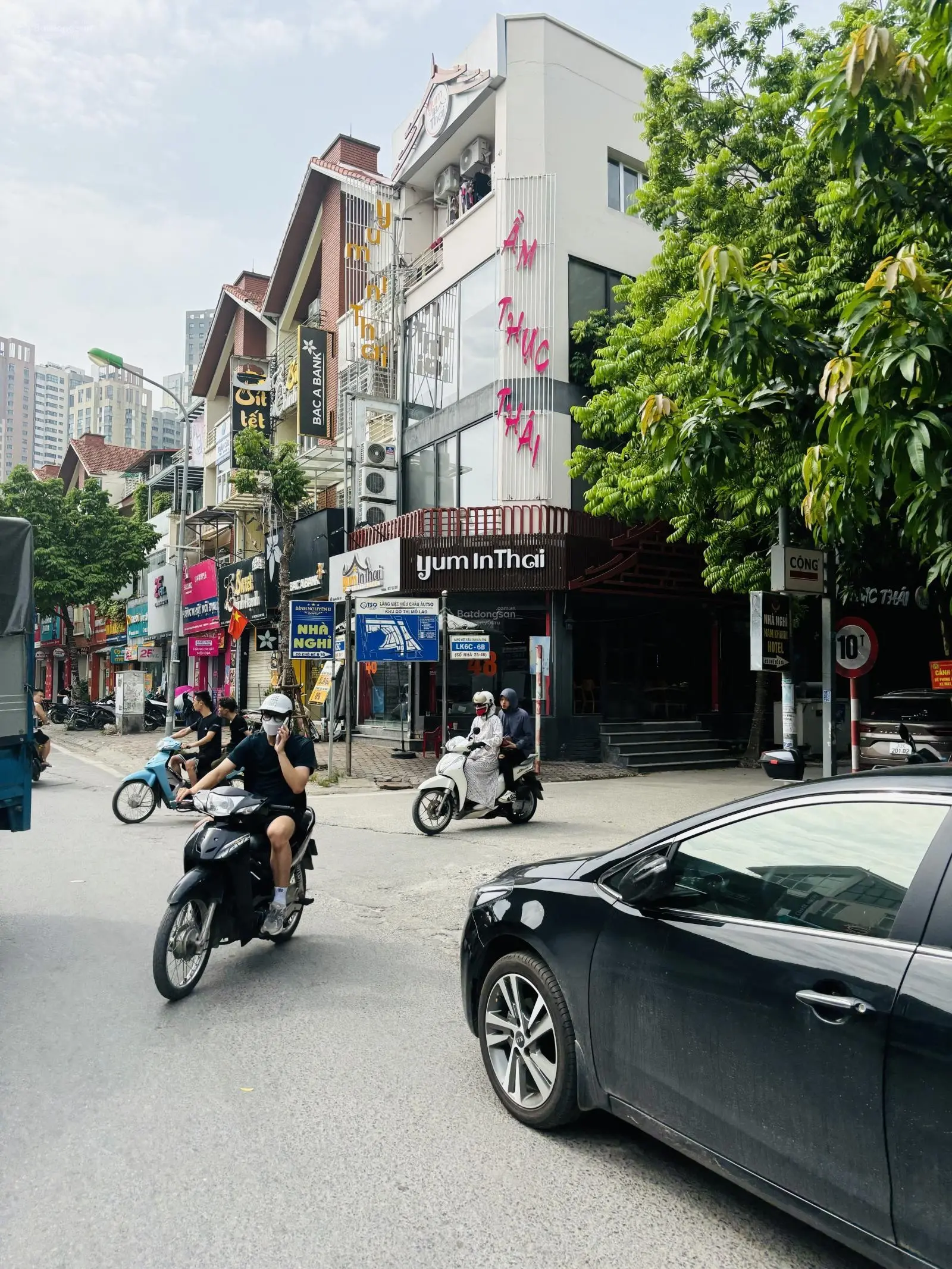 Bán Nhà Mặt Phố Nguyễn Văn Lộc, Làng Việt Kiều Châu Âu. 95m, 4 tầng, Mặt tiề 5.5m, 42 tỷ.