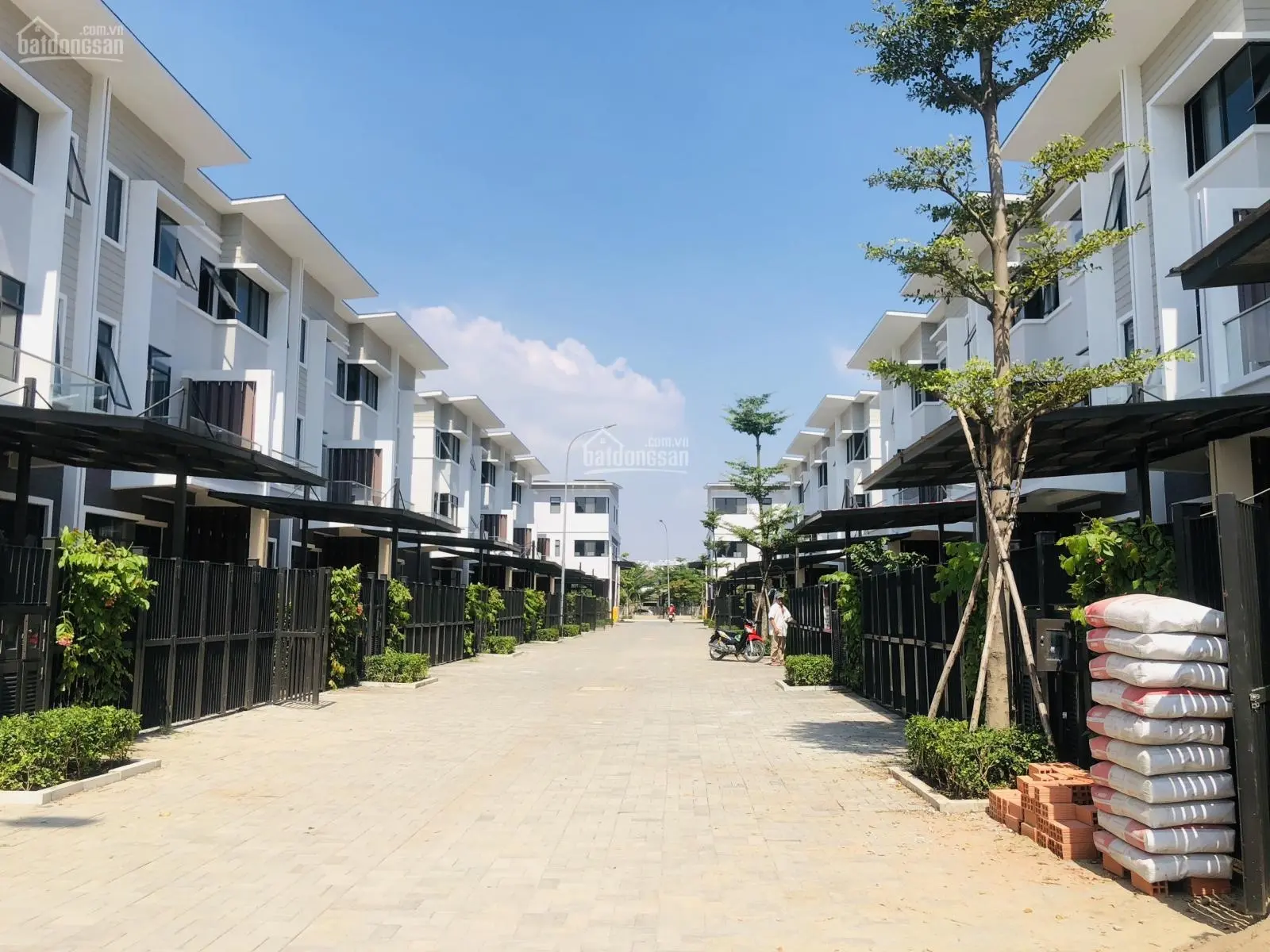 Cần bán đất nền nhà phố Mizuki, 5x20m, gia 47tr/m2, LH 0901 459 ***