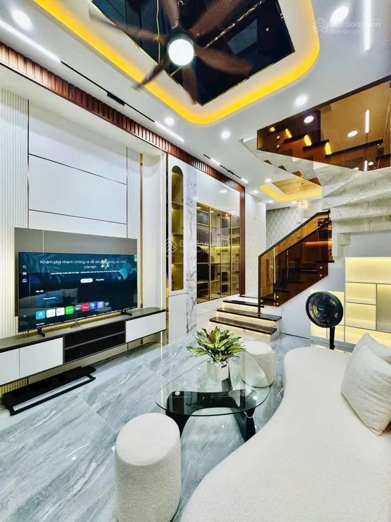 Chú Năm đi mỹ định cư bán gấp nhà giá rẻ tại đường Bàu Bàng, P13, Tân Bình| Giá 3,270 tỷ| DT 44m2