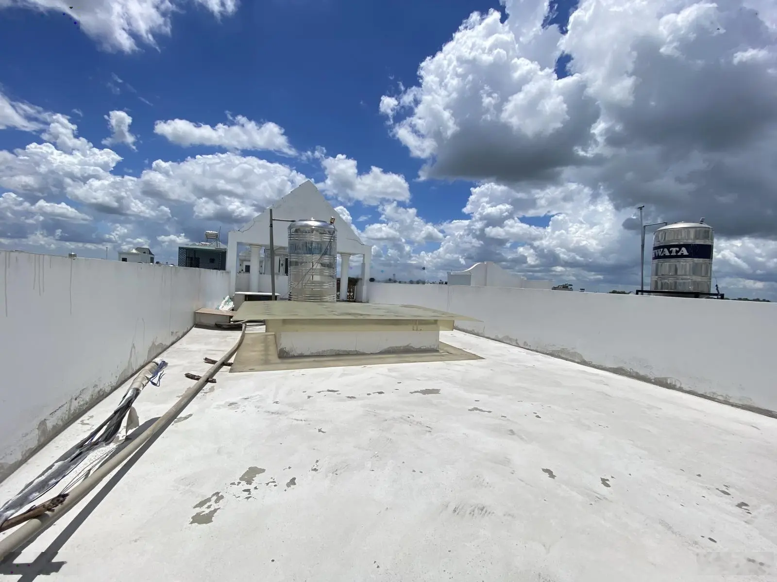 Cát Tường Phú Sinh bán nhà 3 tấm nhà 1 trệt 2 lầu SHR hoàn công tặng full nội thất cao cấp
