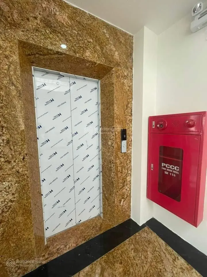 Bán Tòa Văn Phòng 8 Tầng Thang máy, 75m2, mặt tiền 6,22m, Phố Lê Thanh Nghị